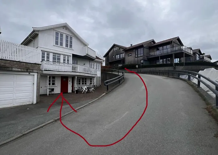 Local Small Apartment Near The Beach